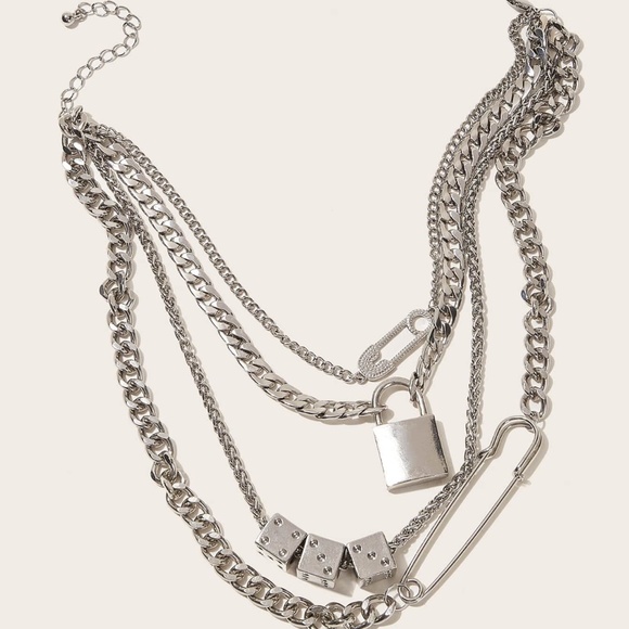 Jewelry - Last One! Silver Chain Necklace.